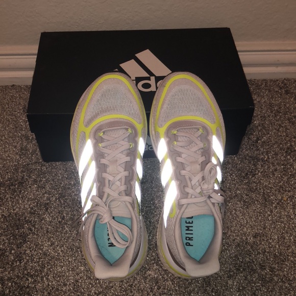 7B Adidas Supernova - Picture 4 of 6